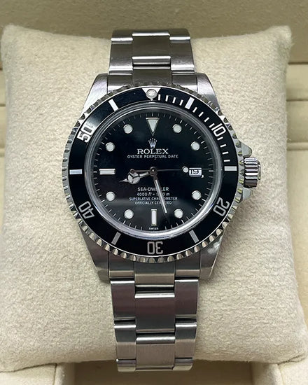 Rolex Sea-Dweller 4000 40MM Black Dial Oyster Bracelet (16600)