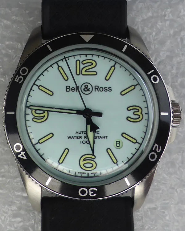 Bell & Ross BR 02 (BR V292 full lume dial)