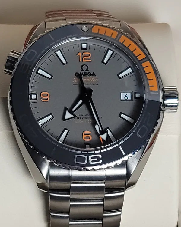 2017 Omega Seamaster Planet Ocean 600M 43.5MM Grey Dial Titanium Bracelet (215.90.44.21.99.001)