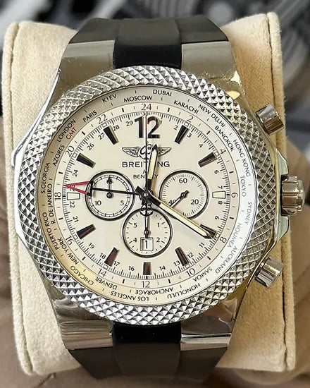2009 Breitling Bentley GMT 49MM White Dial Rubber Strap (A47362)