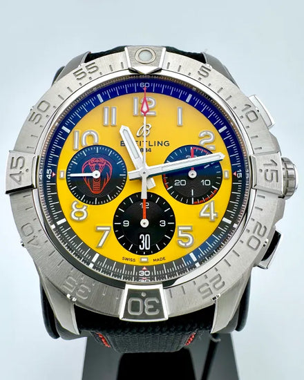No Reserve - 2025 Breitling Avenger B01 Chronograph Cobra Edition 44MM Yellow Dial Leather Strap (AB01474A1I1X1)