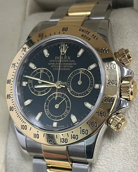 Rolex Cosmograph Daytona 40MM Black Dial Two-Tone Oyster Bracelet (116523)