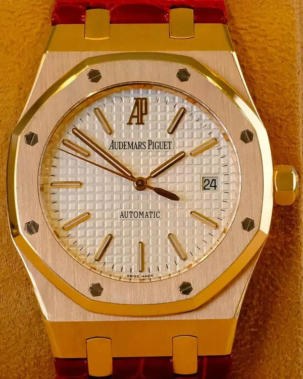 Audemars Piguet Royal Oak 39MM White Dial Leather Strap (15300OR.OO.D088CR.02)