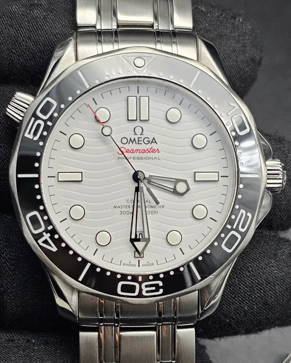 Omega Seamaster Diver 300M 42MM White Dial Steel Bracelet (210.30.42.20.04.001)