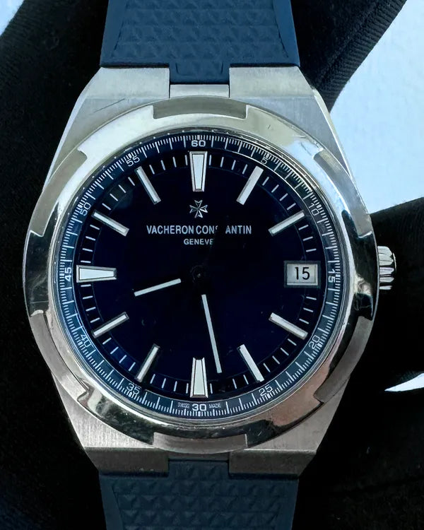 Vacheron Constantin Overseas 41MM Blue Dial Rubber Strap (4500V/110A-B128)