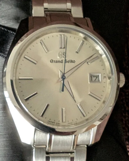 2022 Grand Seiko Heritage 40MM Quartz Silver Dial Steel Bracelet (SBGP001G)