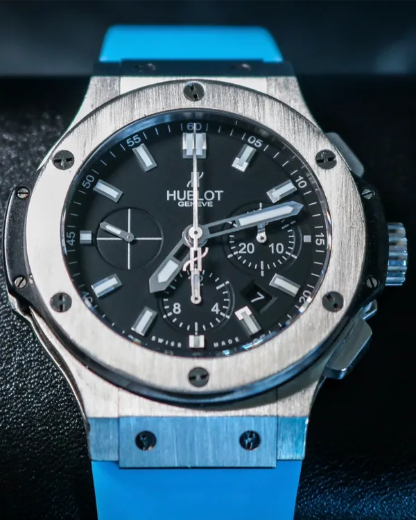 Hublot Big Bang Chronograph 44MM Black Dial Aftermarket Rubber Strap (301.SX.1170.RX)