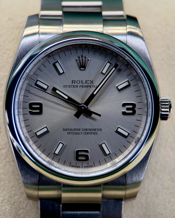 Rolex Oyster Perpetual (114200)
