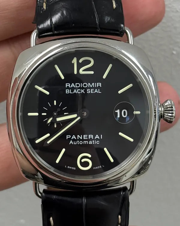 2008 Panerai Radiomir Black Seal 45MM Black Dial Leather Strap (PAM00287)