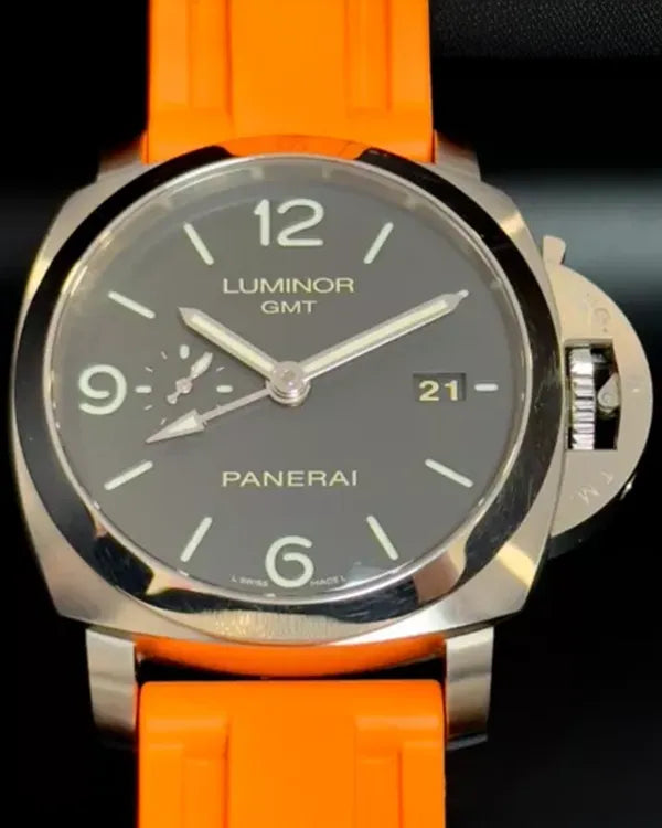 2013 Panerai Luminor 1950 3 Days GMT 44MM Black Dial Rubber Strap (PAM00320)
