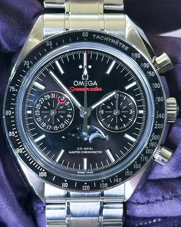 Omega Speedmaster Moonphase 44.25MM Black Dial Steel Bracelet (304.30.44.52.01.001)