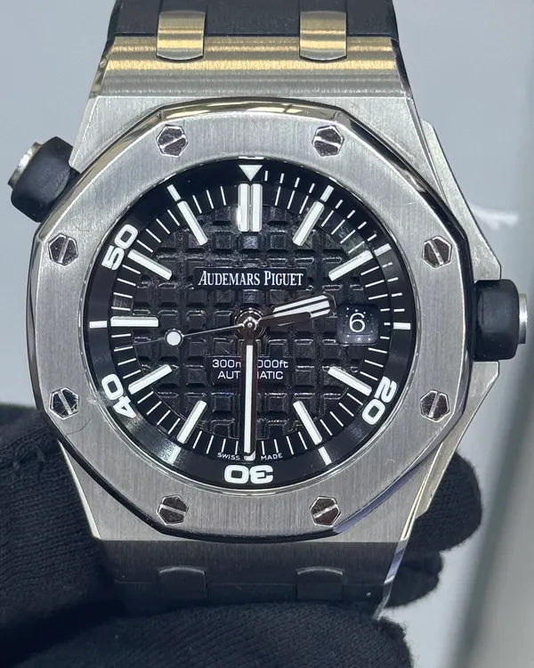 Audemars Piguet Royal Oak Offshore Diver 42MM Black Dial Rubber Strap (15710ST)