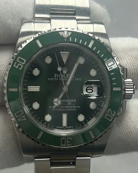 2016 Rolex Submariner Date "Hulk" 40MM Green Dial Oyster Bracelet (116610LV)