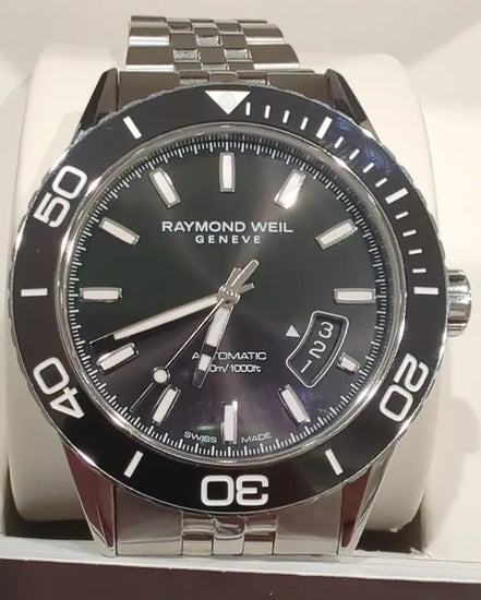 Raymond Weil Freelancer 42.5MM Black Dial Steel Bracelet (2760-ST1-20001)