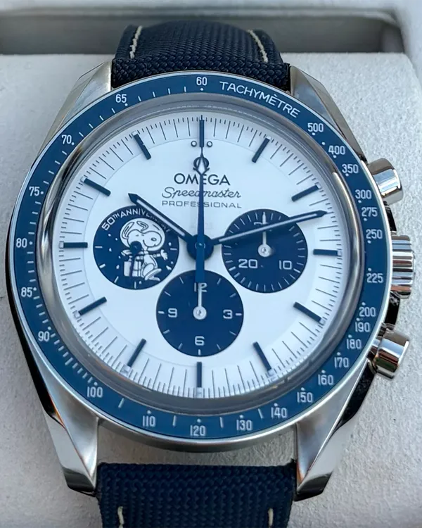 2022 Omega Speedmaster Anniversary Series "Silver Snoopy Award" 42MM Silver Dial Textile Strap (310.32.42.50.02.001)