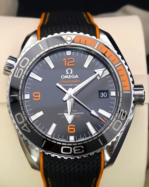2020 Omega Seamaster Planet Ocean 600M 43.5MM Black Dial Rubber Strap (215.32.44.21.01.001)