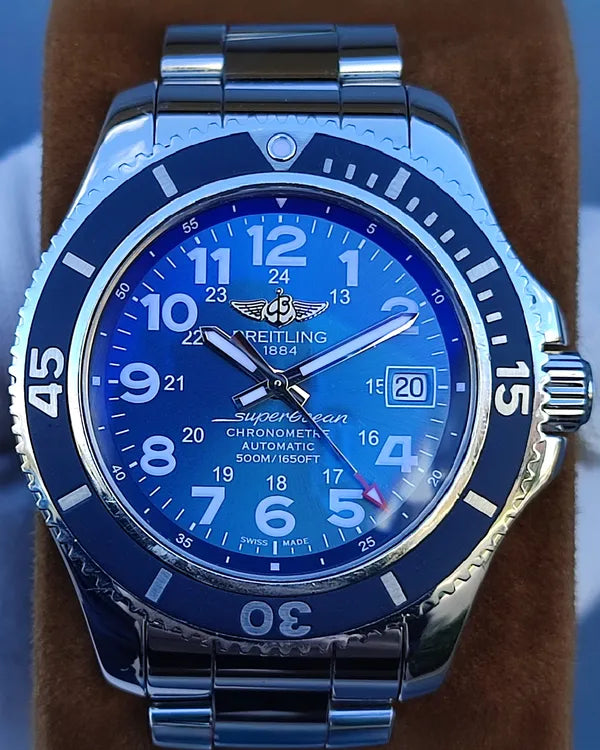 8Diego working8 Breitling Superocean (A17365)