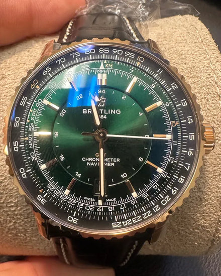 2024 Breitling Navitimer GMT 41MM Green Dial Leather Bracelet (R32310251L1P1)