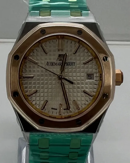 Audemars Piguet Royal Oak 34MM Silver Dial Two-Tone Bracelet (77350SR.OO.1261SR.01)
