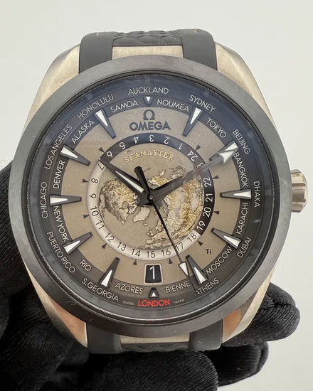 2024 Omega Seamaster Aqua Terra Worldtimer 43MM Grey Dial Rubber Strap (220.92.43.22.99.001)
