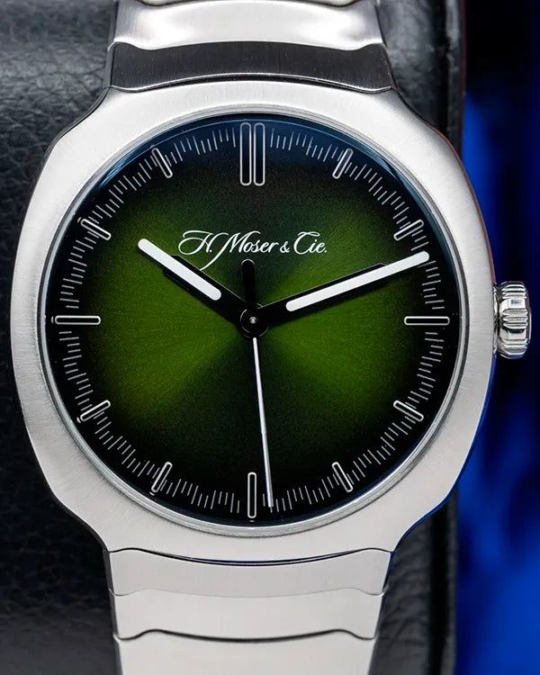2021 H. Moser & Cie Streamliner Centre Seconds 40MM Green Dial Steel Bracelet (6200-1200)