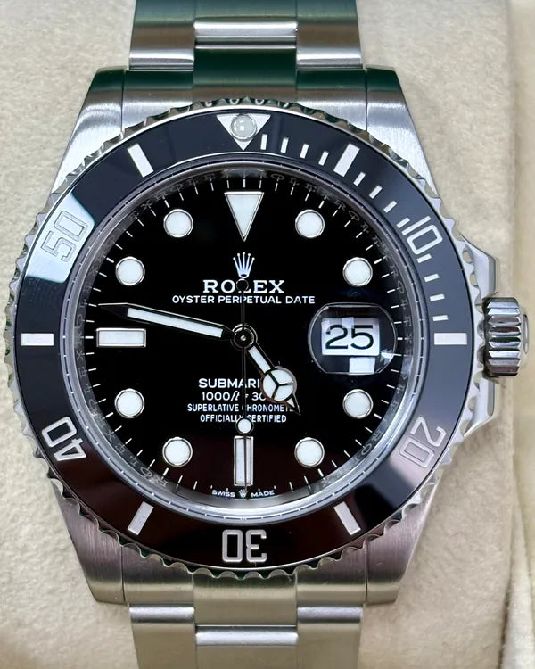 Rolex Submariner (126610LN)