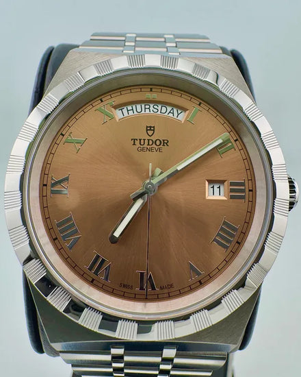 No Reserve - 2025 Tudor Royal 41MM Salmon Dial Steel Bracelet (28600)