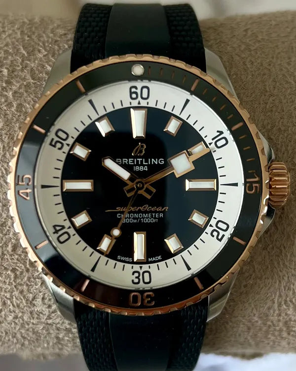 Breitling Superocean 42MM Black Dial Rubber Strap (U17375)