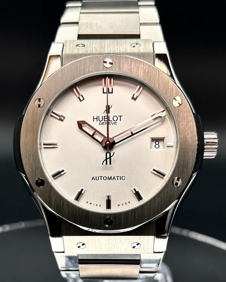 2014 Hublot Classic Fusion 45MM Silver Dial Titanium Bracelet (511.NX.2610.NX)