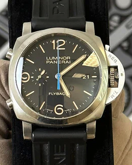 2015 Panerai Luminor 1950 3 Days Chrono Flyback 44MM Black Dial Rubber Strap (PAM00524)