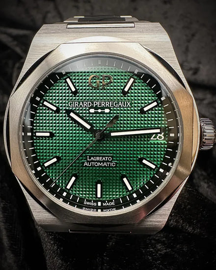 2023 Girard Perregaux Laureato 42MM Green Dial Steel Bracelet (81010.11.3153.1CM)