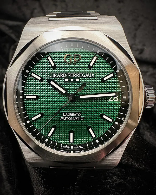 Girard Perregaux Laureato (81010.11.3153.1CM)