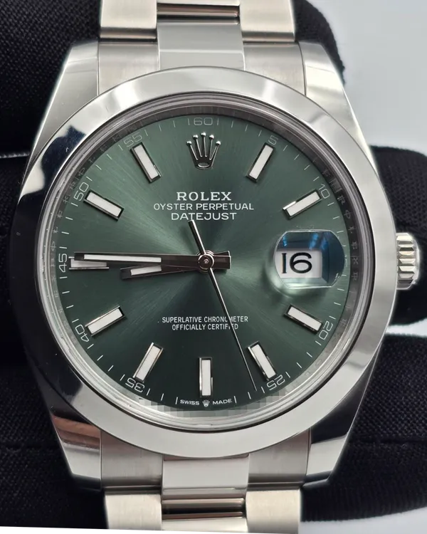 2025 Rolex Datejust 41MM Green Dial Oyster Bracelet (126300)