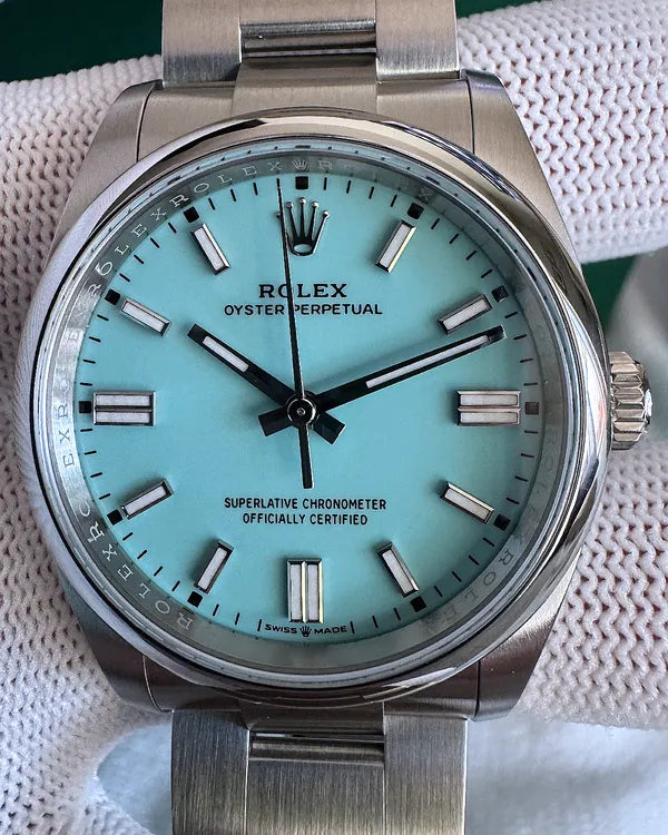 Rolex Oyster Perpetual (126000)