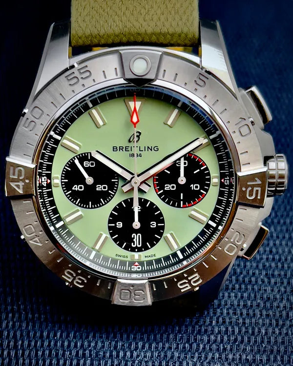 2025 Breitling Avenger B01 Chronograph 44MM Green Dial Textile Strap (AB0147101L1X1)