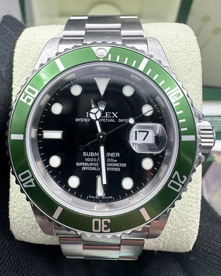 2006 Rolex Submariner Date "Kermit" 40MM Black Dial Oyster Bracelet (16610V)