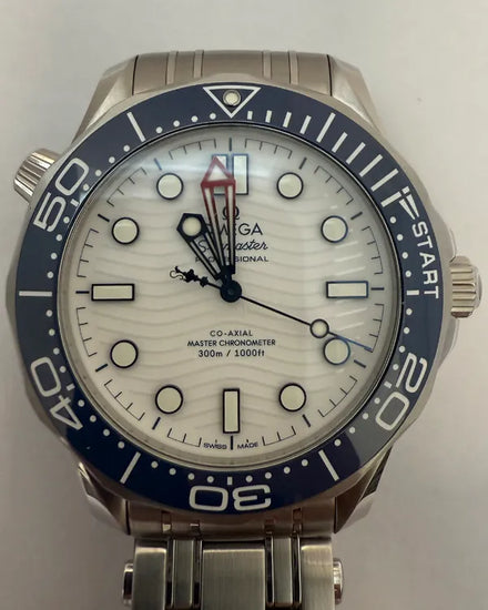 2024 Omega Seamaster Diver 300M "America's Cup" 42MM White Dial Steel Bracelet (210.30.42.20.04.002)