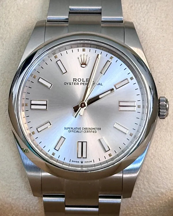 Rolex Oyster Perpetual (124300)