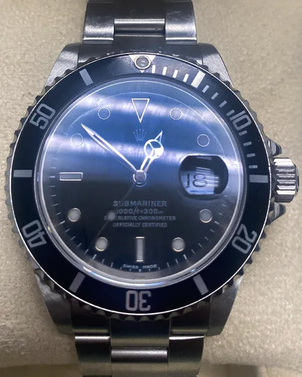 Rolex Submariner Date 40MM Black Dial Oyster Bracelet (16610)
