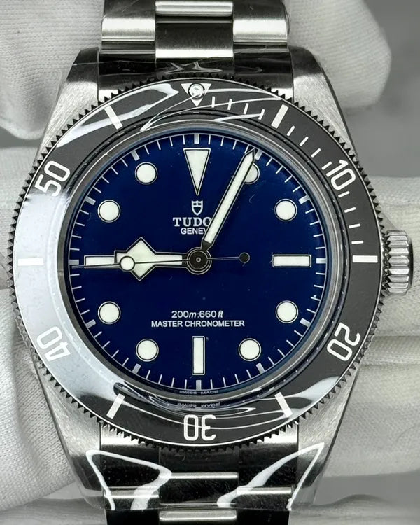 Tudor Black Bay (M7943A1A0NU-0001)