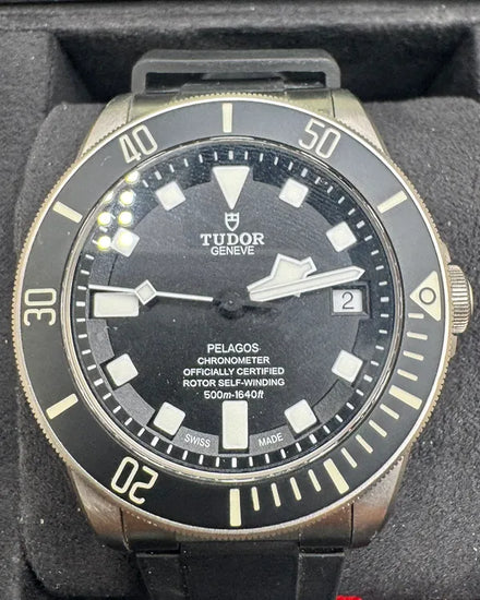 Tudor Pelagos 42MM Black Dial Rubber Strap (25600T)