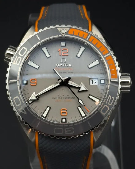 2018 Omega Seamaster Planet Ocean 600M 43.5MM Grey Dial Rubber Strap (215.92.44.21.99.001)