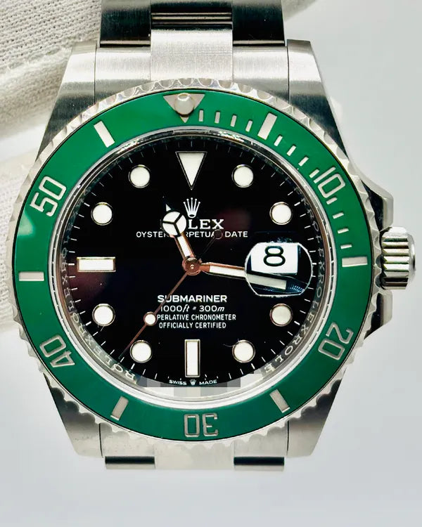 Rolex Submariner (126610LV)