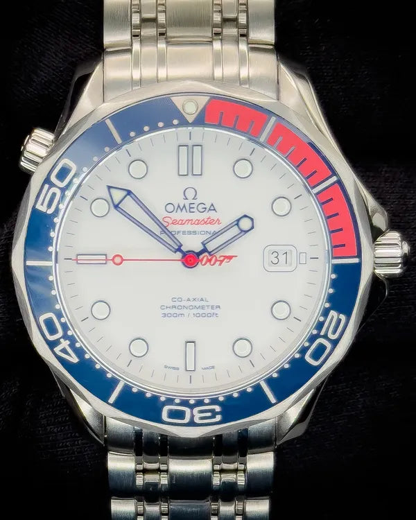 2023 Omega Seamaster Diver 300M "Bond 007 Commander's Watch" L.E. 41MM White Dial Steel Bracelet (212.32.41.20.04.001)