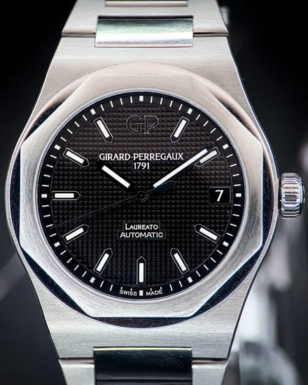 2022 Girard Perregaux Laureato 42MM Black Dial Steel Bracelet (81010-11-634-11A)