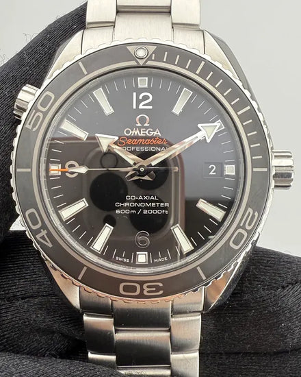 2016 Omega Seamaster Planet Ocean 600M 42MM Black Dial Steel Bracelet (232.30.42.21.01.001)