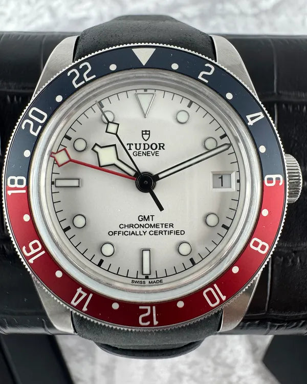 2024 Tudor Black Bay GMT "Pepsi" 41MM White Dial Aftermarket Leather Strap (79830RB)