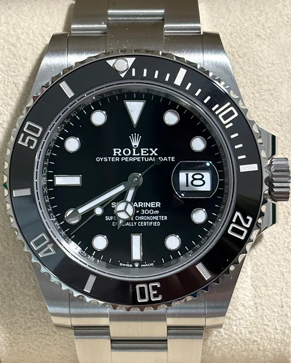 Rolex Submariner (126610LN)