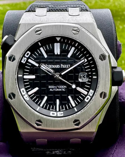 2015 Audemars Piguet Royal Oak Offshore Diver 42MM Black Dial Aftermarket Rubber Strap (15710ST.OO.A002CA.01)