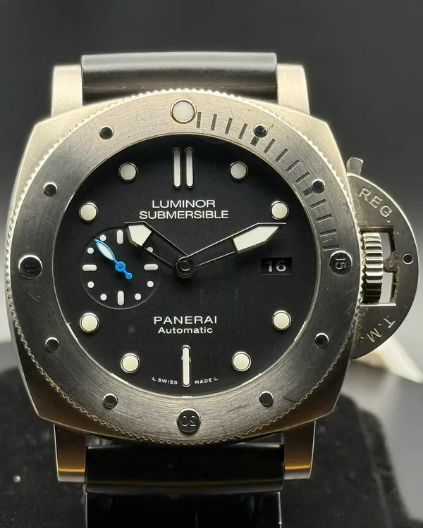 Panerai Submersible (PAM01305)